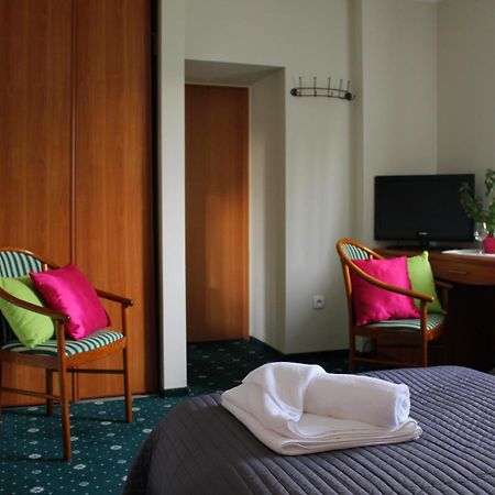 Hotel Chojnik Подгужин Экстерьер фото