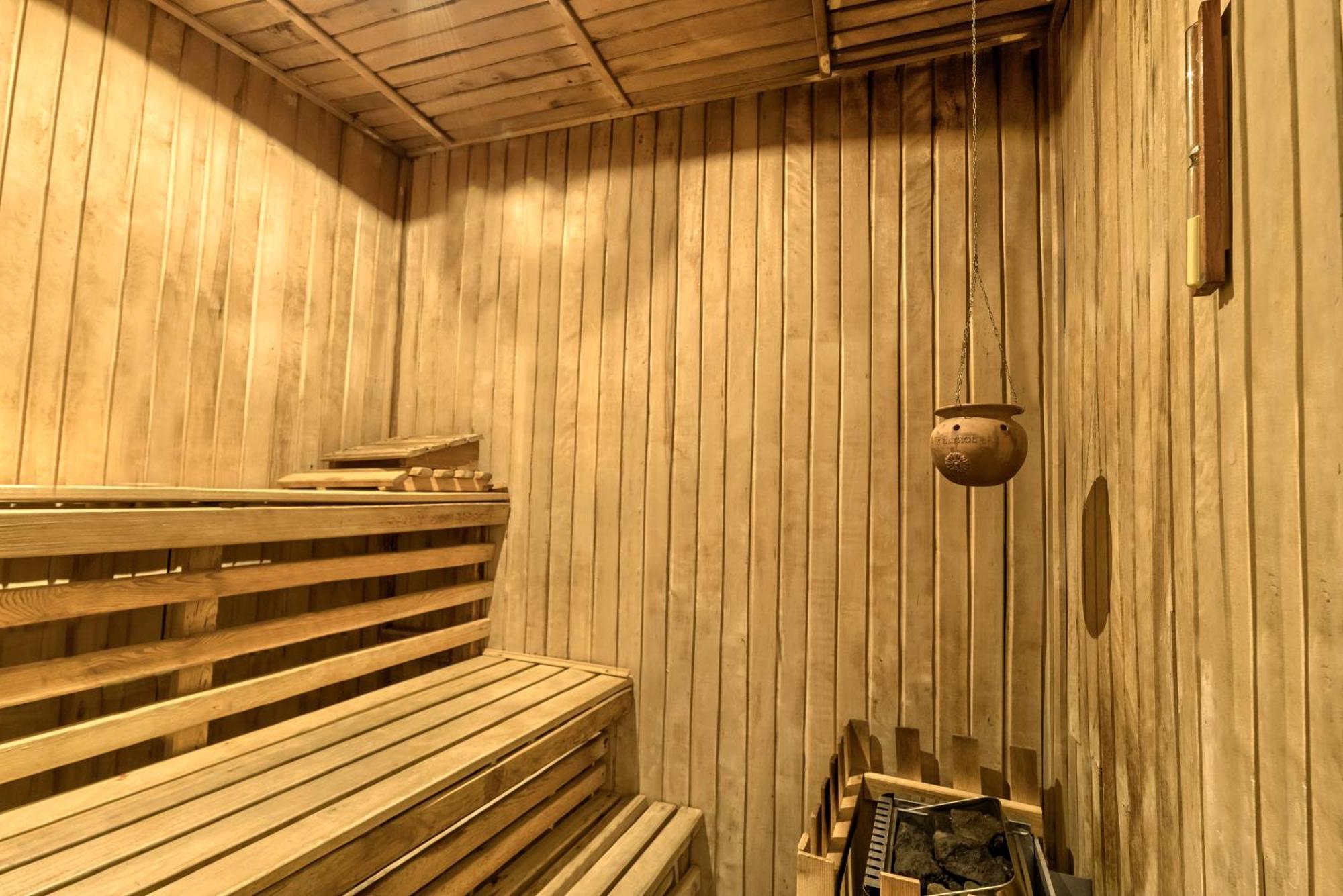 Hotel Chojnik Подгужин Экстерьер фото